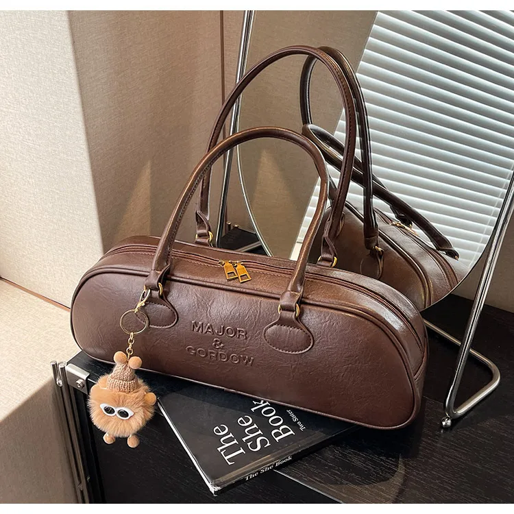 Women's Large Pu Leather Solid Color Streetwear Pillow Shape Zipper Shoulder Bag display picture 14
