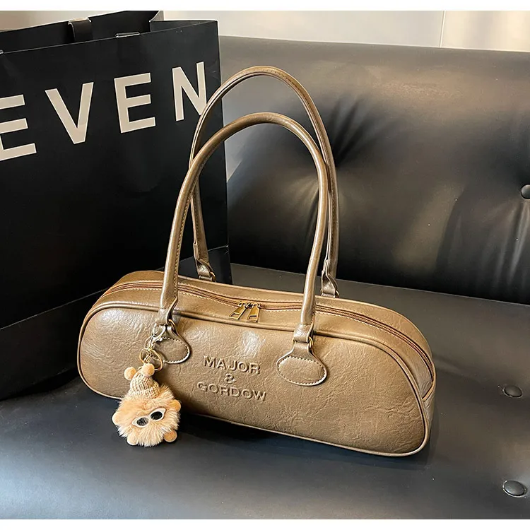 Women's Large Pu Leather Solid Color Streetwear Pillow Shape Zipper Shoulder Bag display picture 21