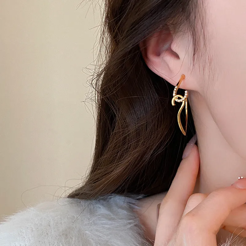 1 Pair Exaggerated Geometric Inlay Copper Zircon Earrings display picture 6