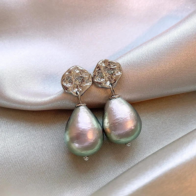 1 Pair Retro Water Droplets Plating Copper Imitation Pearl Zircon Drop Earrings display picture 5