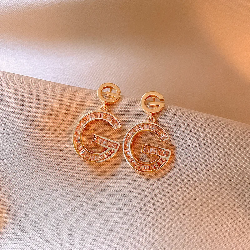 1 Pair Simple Style Classic Style Letter Inlay Copper Zircon Drop Earrings display picture 2