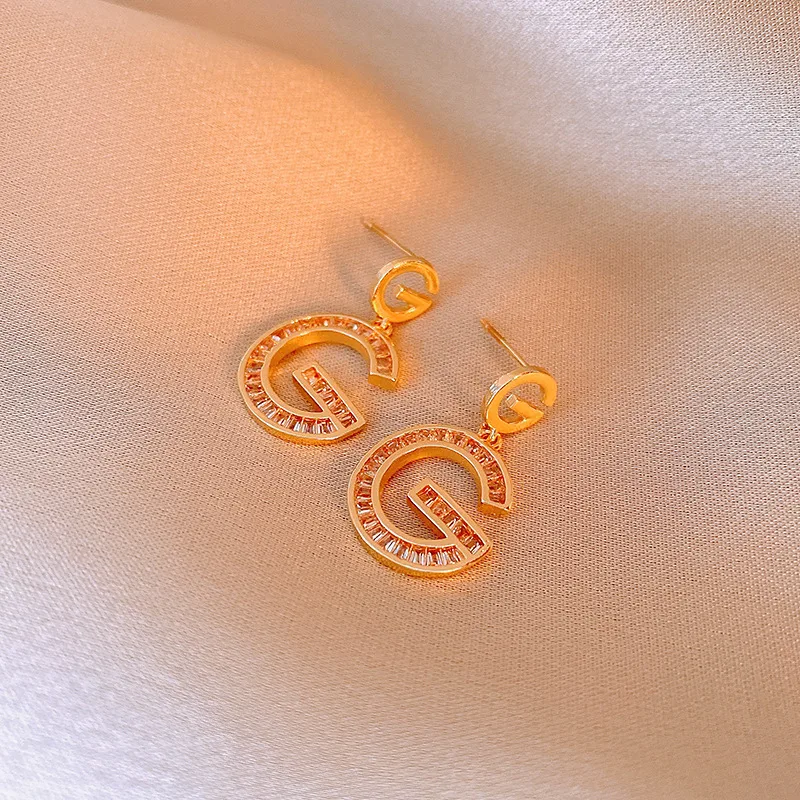1 Pair Simple Style Classic Style Letter Inlay Copper Zircon Drop Earrings display picture 6