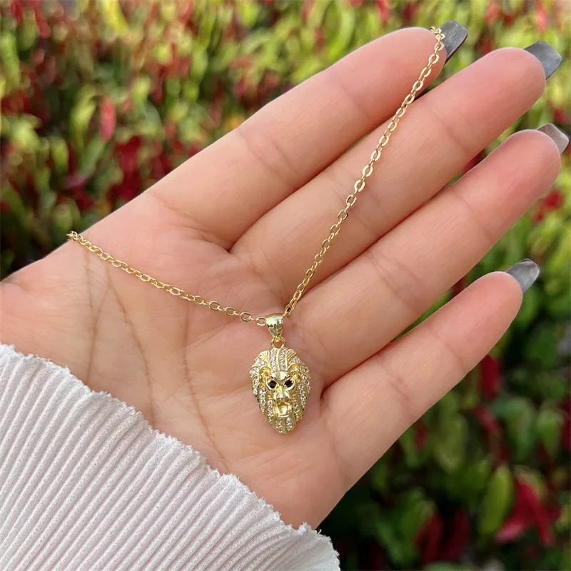 Copper 18K Gold Plated Inlay Cattle Lion Jaguar Zircon Pendant Necklace display picture 3