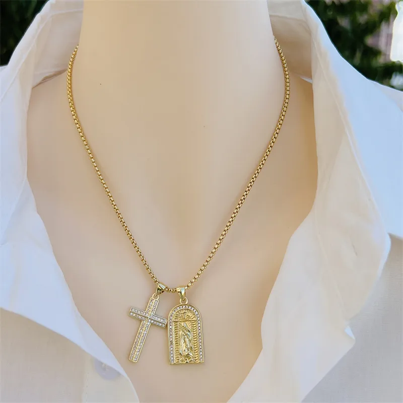 Copper 18K Gold Plated Inlay Portrait Cross Zircon Pendant Necklace display picture 1