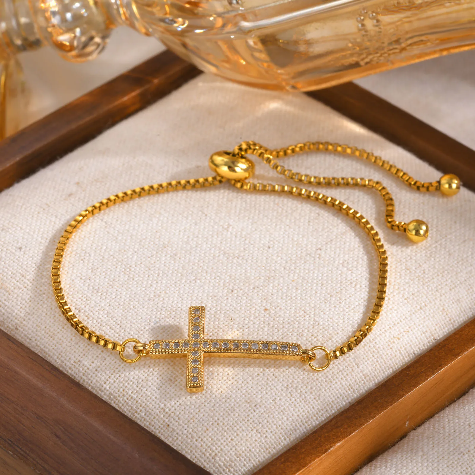 Wholesale Jewelry IG Style Cross Copper Zircon 18K Gold Plated Inlay Bracelets display picture 2