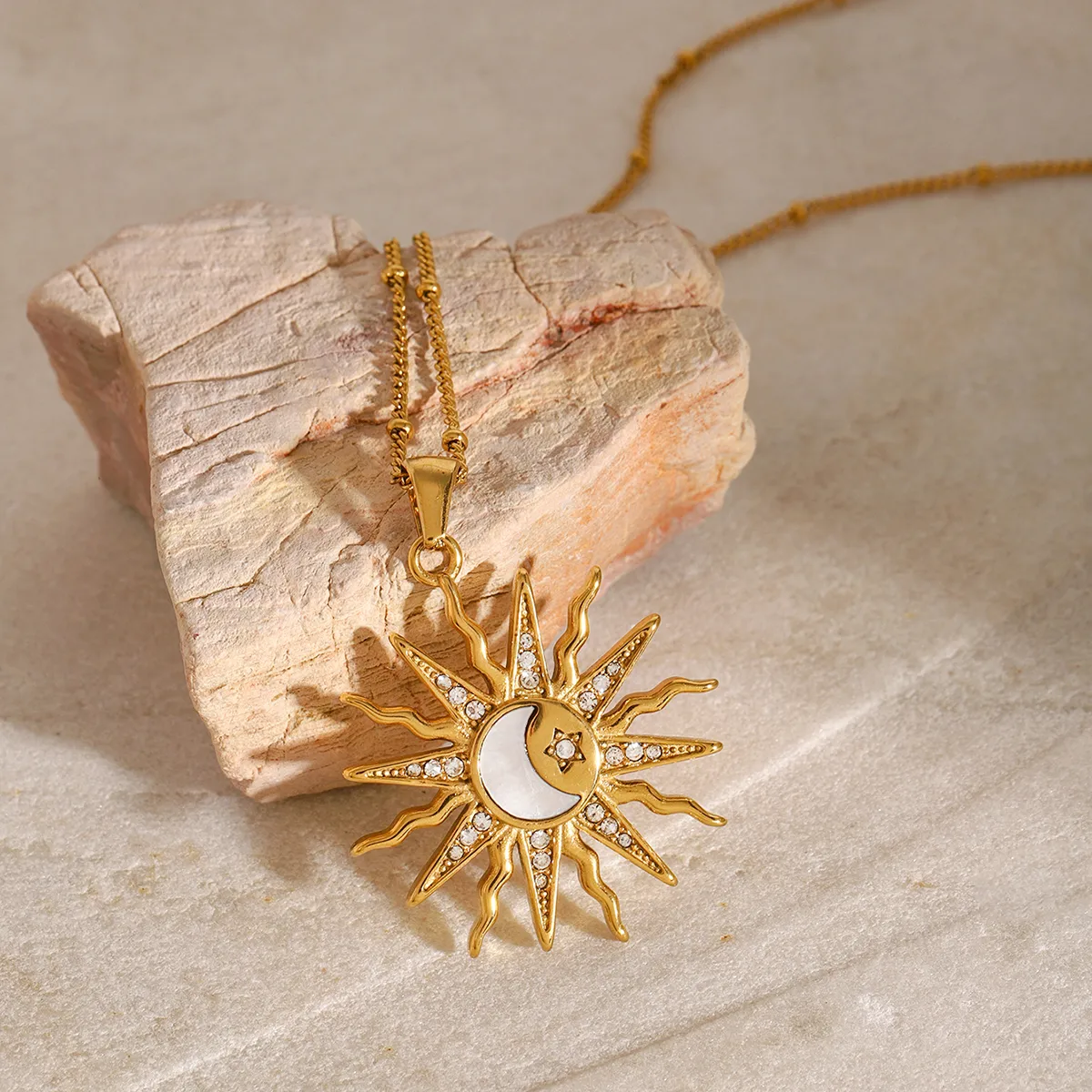 Wholesale Jewelry Simple Style Classic Style Sun Star Moon 304 Stainless Steel Shell Zircon 18K Gold Plated Inlay Pendant Necklace display picture 14