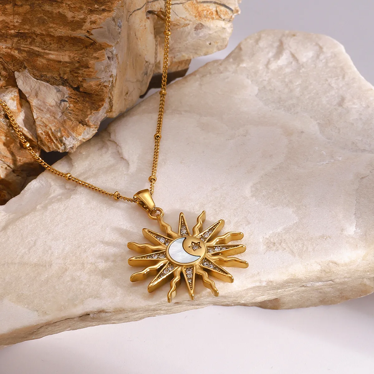 Wholesale Jewelry Simple Style Classic Style Sun Star Moon 304 Stainless Steel Shell Zircon 18K Gold Plated Inlay Pendant Necklace display picture 13