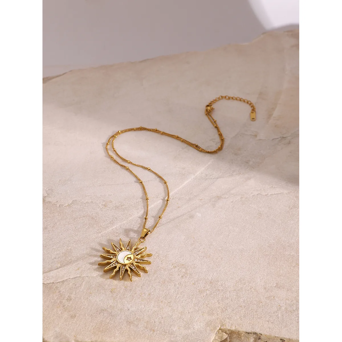 Wholesale Jewelry Simple Style Classic Style Sun Star Moon 304 Stainless Steel Shell Zircon 18K Gold Plated Inlay Pendant Necklace display picture 17