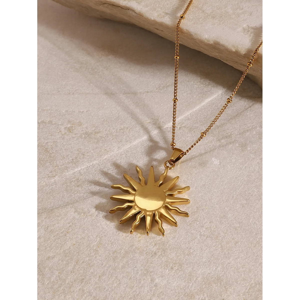 Wholesale Jewelry Simple Style Classic Style Sun Star Moon 304 Stainless Steel Shell Zircon 18K Gold Plated Inlay Pendant Necklace display picture 16