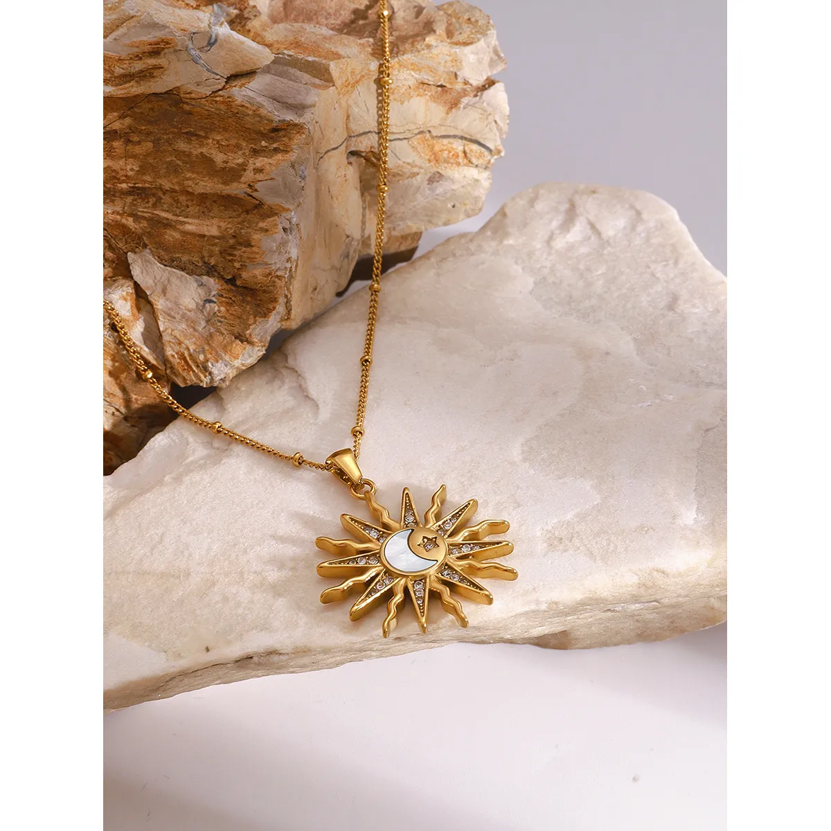 Wholesale Jewelry Simple Style Classic Style Sun Star Moon 304 Stainless Steel Shell Zircon 18K Gold Plated Inlay Pendant Necklace display picture 20