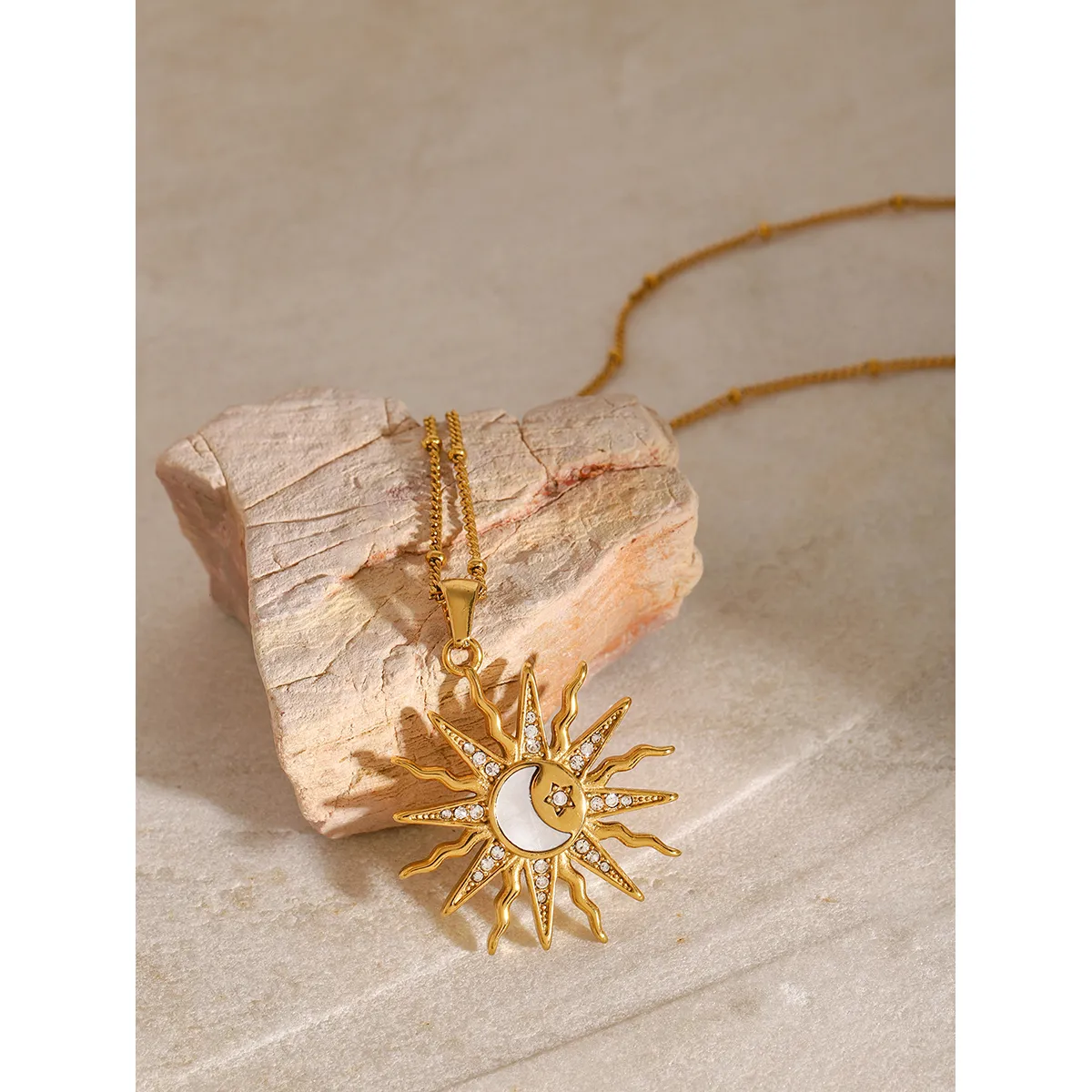 Wholesale Jewelry Simple Style Classic Style Sun Star Moon 304 Stainless Steel Shell Zircon 18K Gold Plated Inlay Pendant Necklace display picture 22