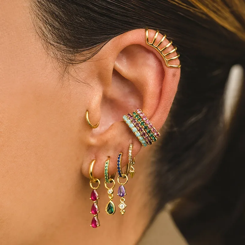 Exaggerated Horse Eye Multi-Diamond Copper-Plated Gold Ear Clip Water Drop Pendant Texture Ear Clip Without Pierced Ears Suit display picture 1
