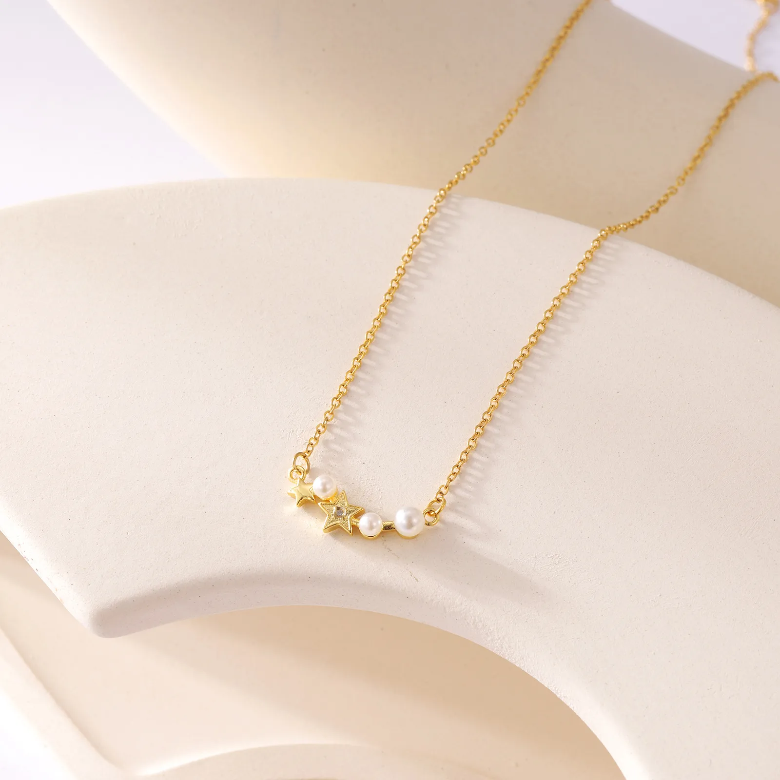Wholesale Jewelry IG Style Star 304 Stainless Steel Artificial Pearls Moissanite 18K Gold Plated Inlay Necklace display picture 3