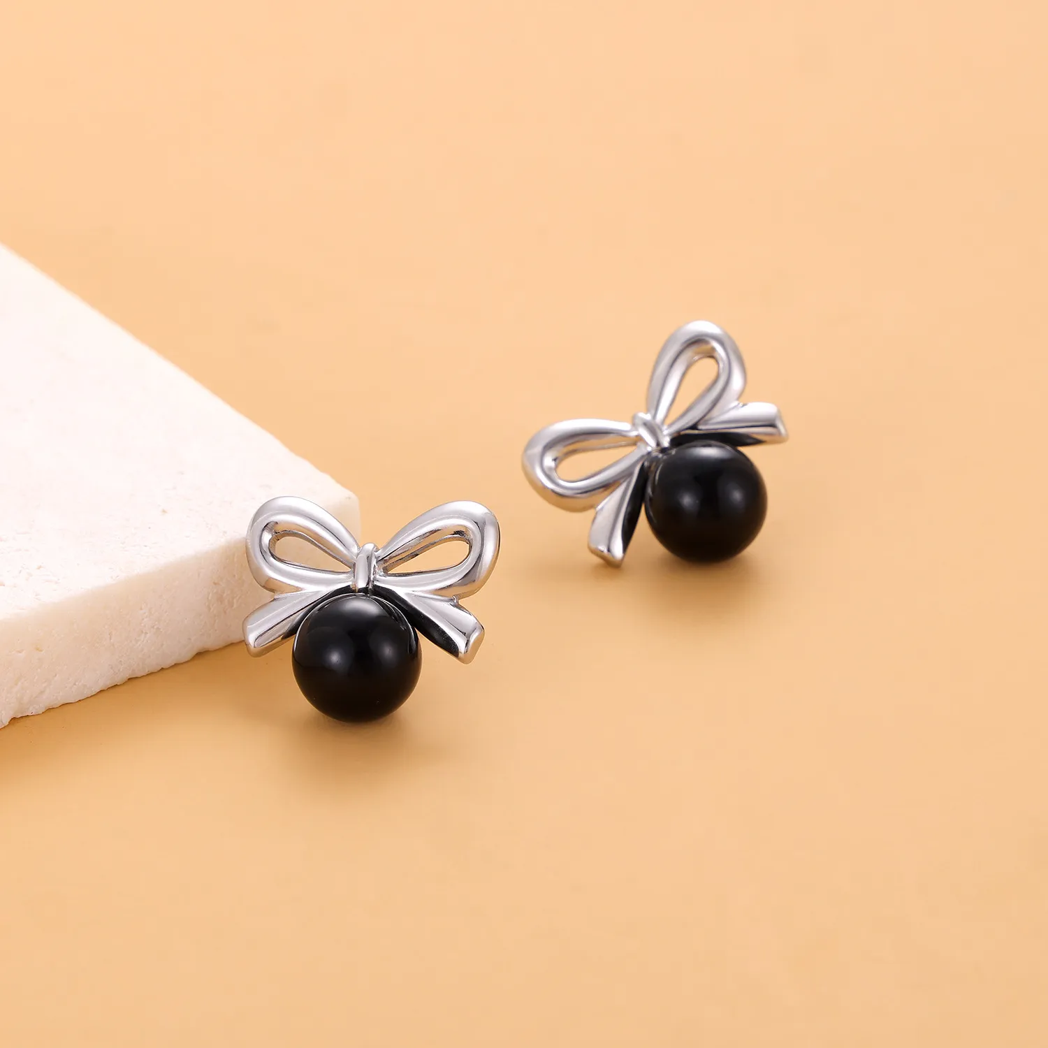 1 Pair Simple Style Bow Knot 304 Stainless Steel 18K Gold Plated Earrings display picture 9
