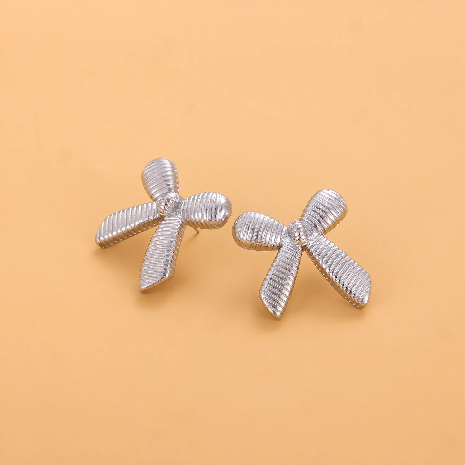 1 Pair Simple Style Bow Knot 304 Stainless Steel 18K Gold Plated Earrings display picture 34