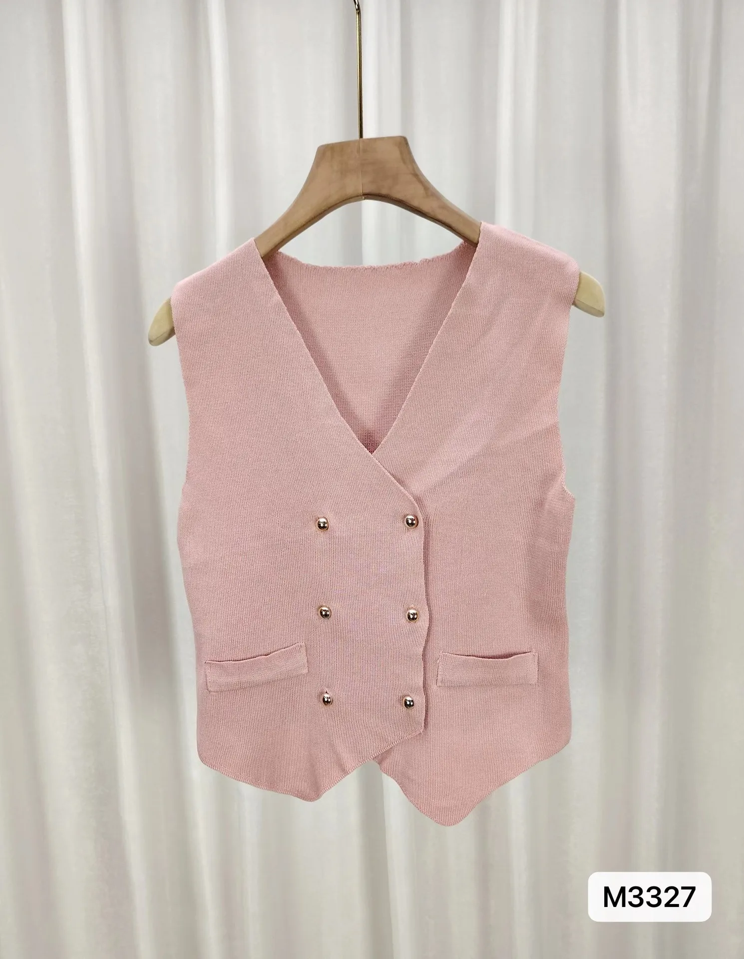 Fashion New Style V-neck Asymmetric Double Button Knitted Vest Top Women's Clothing Urban Landscape Pattern Polyester Fabric display picture 6