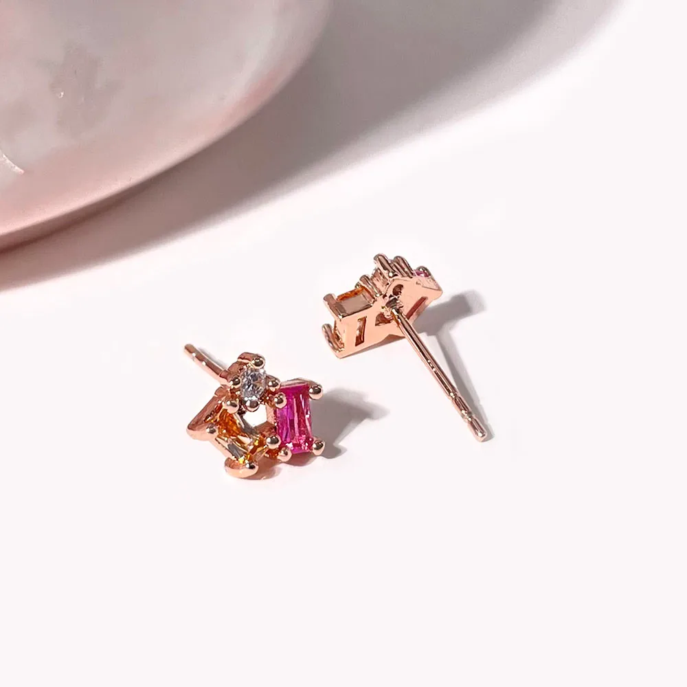1 Pair Elegant Simple Style Geometric Square Rectangle Plating Inlay Copper Zircon Ear Studs display picture 1