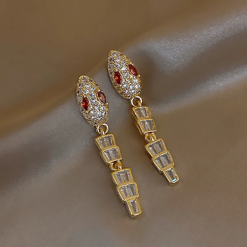 1 Pair Shiny Snake Inlay Alloy Rhinestones Drop Earrings display picture 4