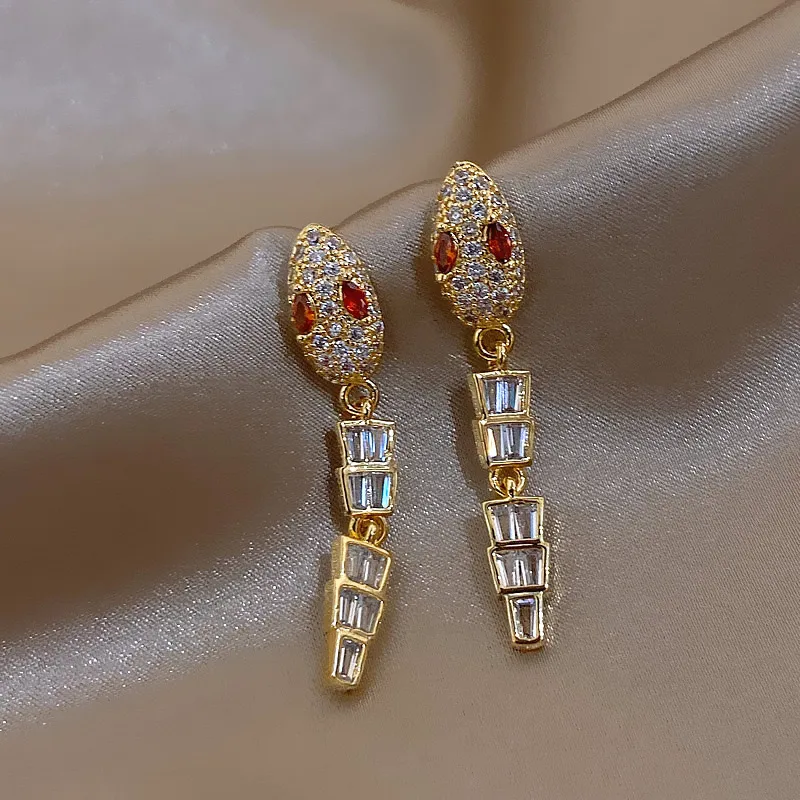1 Pair Shiny Snake Inlay Alloy Rhinestones Drop Earrings display picture 3