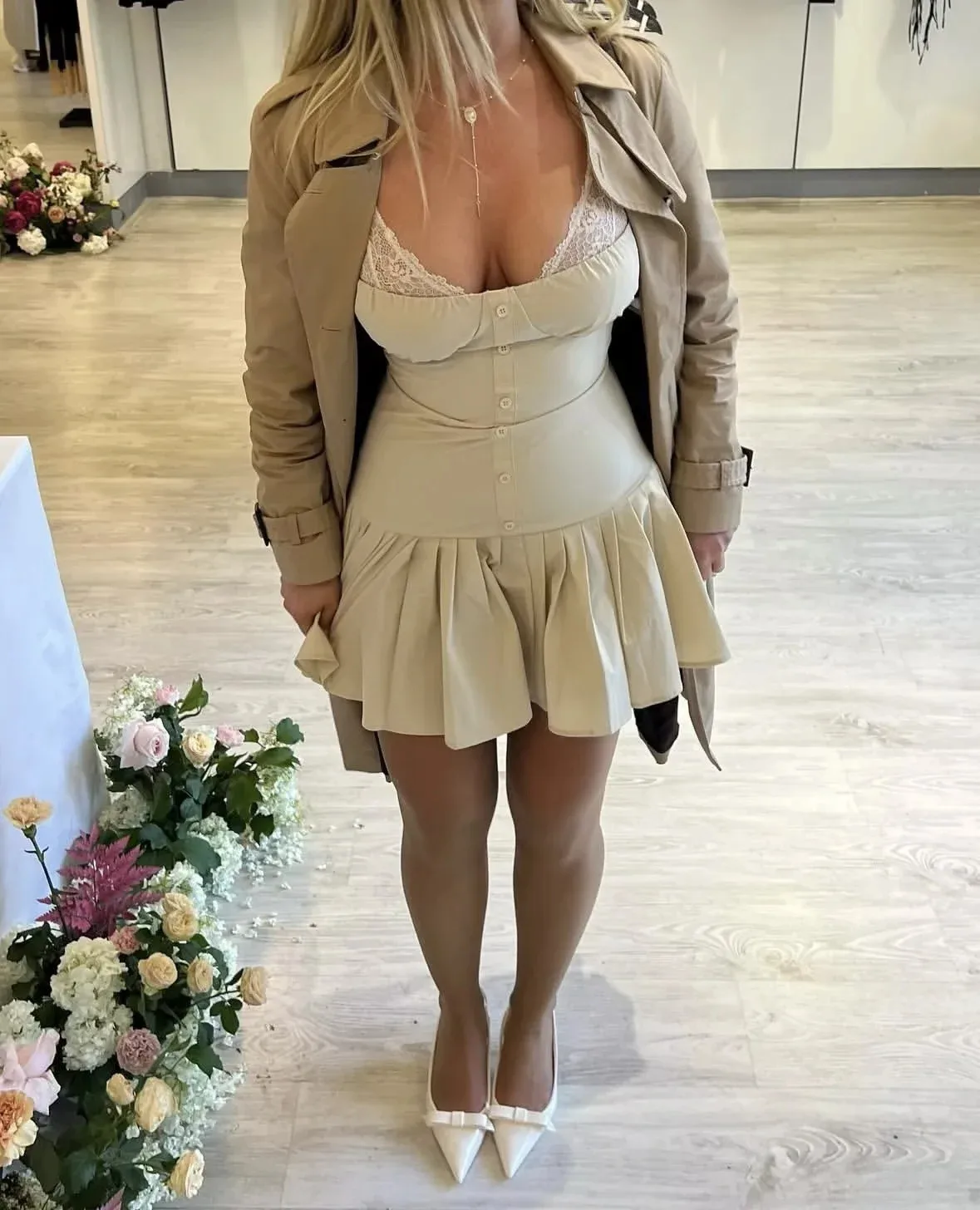Women's Sheath Dress Elegant Strap Pleated Backless Sleeveless Solid Color Above Knee Holiday display picture 17