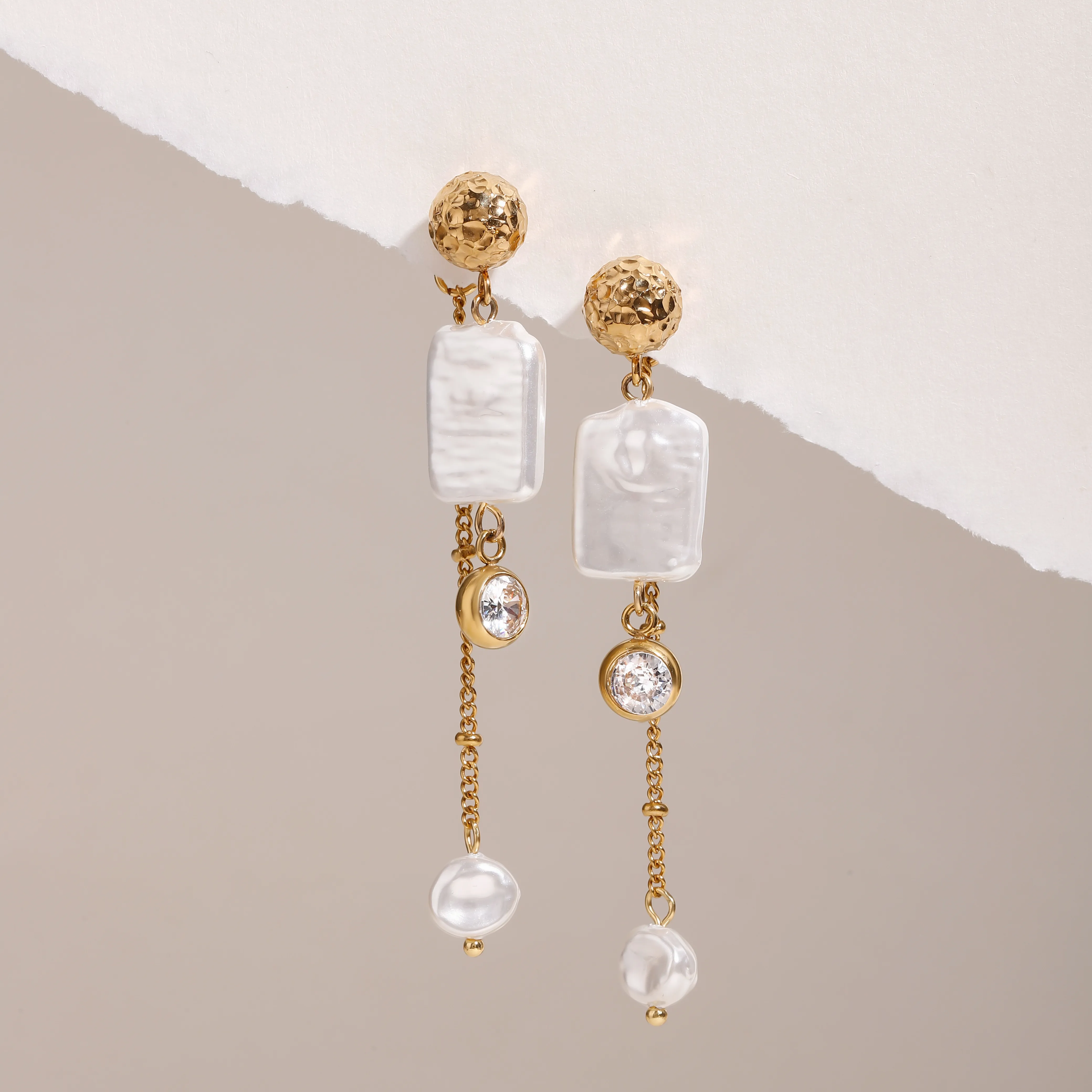 1 Pair Simple Style Classic Style Geometric 304 Stainless Steel Imitation Pearl Zircon Drop Earrings display picture 14