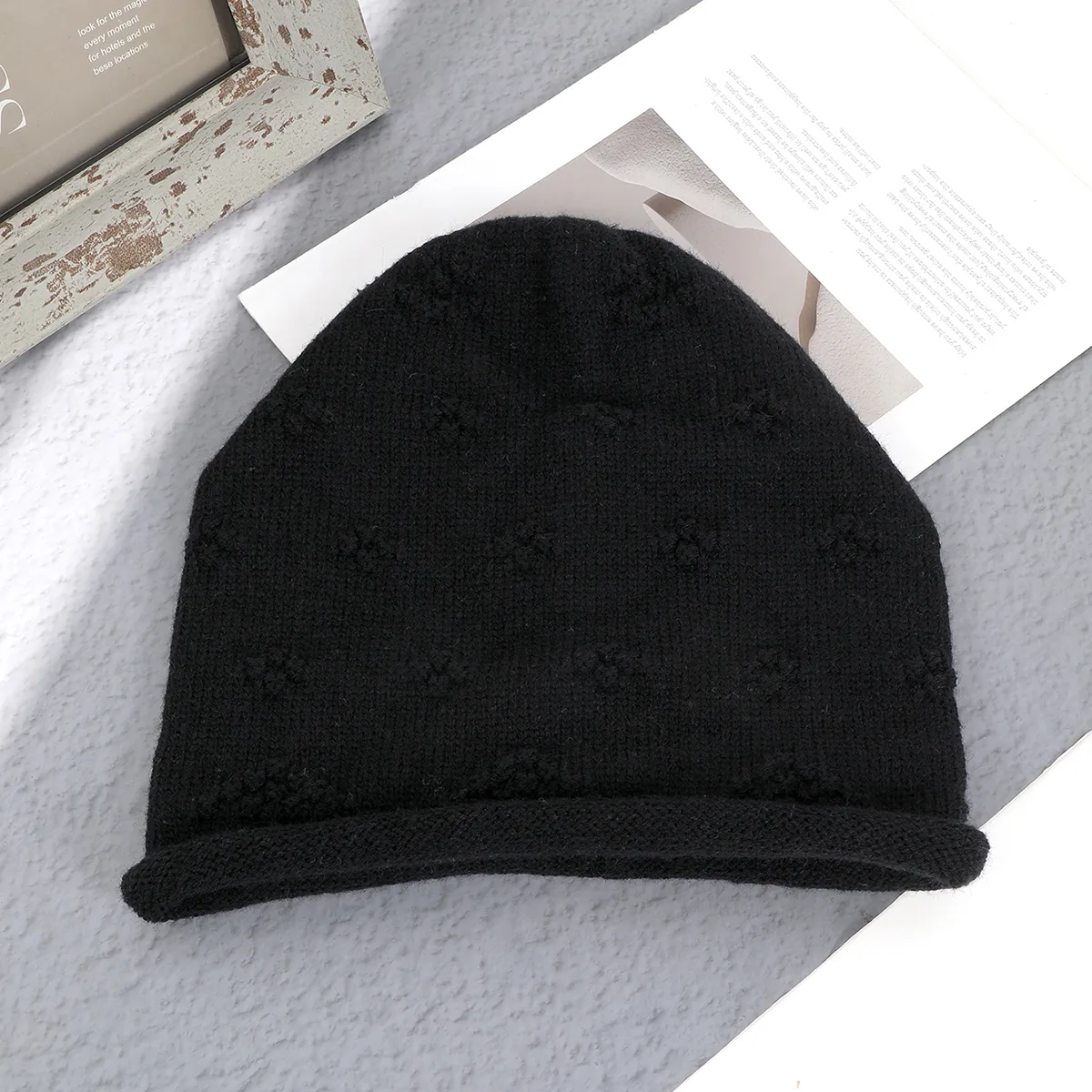Women's Simple Style Solid Color Flower Drawstring Crimping Wool Cap display picture 4