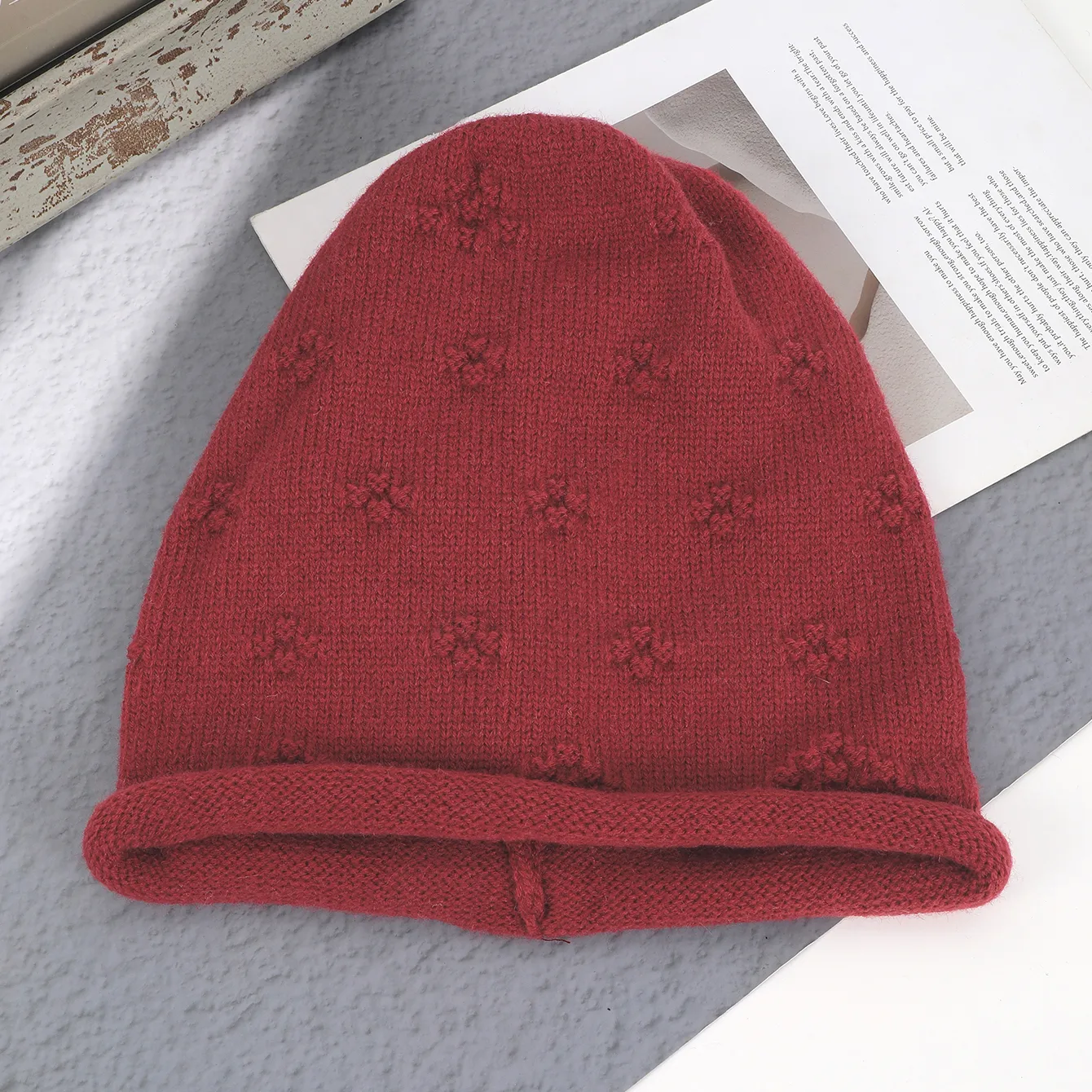 Women's Simple Style Solid Color Flower Drawstring Crimping Wool Cap display picture 5