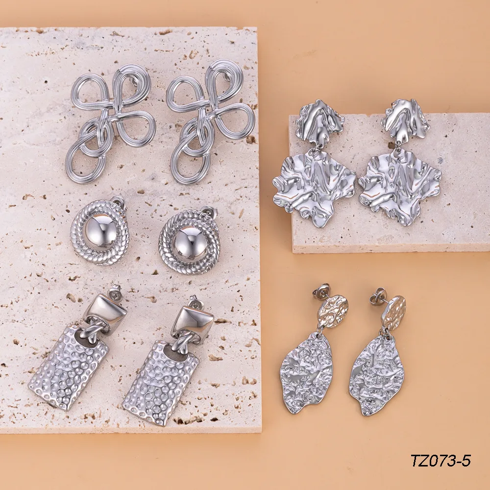 1 Pair IG Style Retro Geometric Titanium Steel Drop Earrings Ear Studs display picture 3