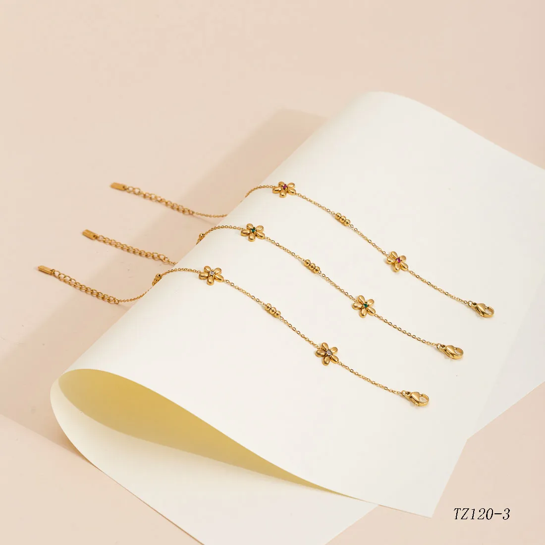 Simple Style Flower Titanium Steel Zircon Cable Chain Bracelets In Bulk display picture 1