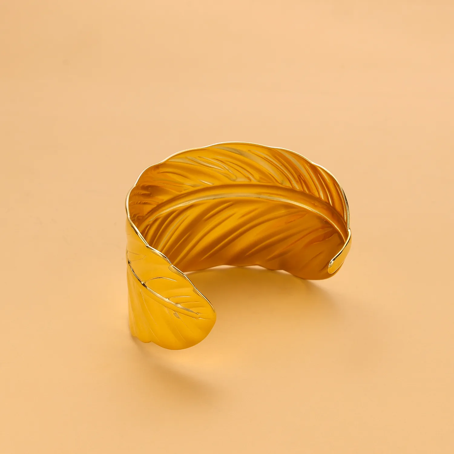 Retro Simple Style Leaves Solid Color Flower Titanium Steel Bangle In Bulk display picture 33