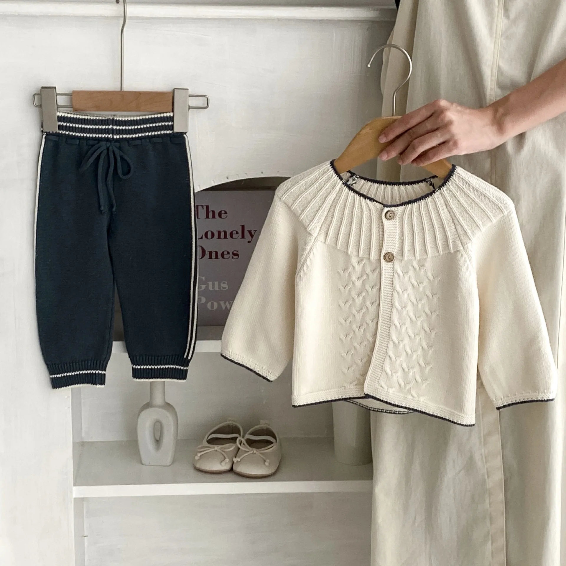 Autumn And Winter Infant Children's Sweater Suit Herringbone Jacquard Knitted Coat + Striped Stitching Knitted Trousers display picture 1