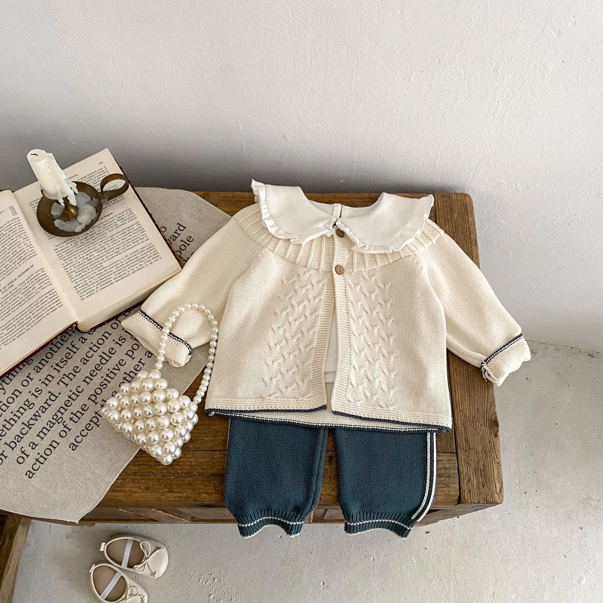 Autumn And Winter Infant Children's Sweater Suit Herringbone Jacquard Knitted Coat + Striped Stitching Knitted Trousers display picture 4