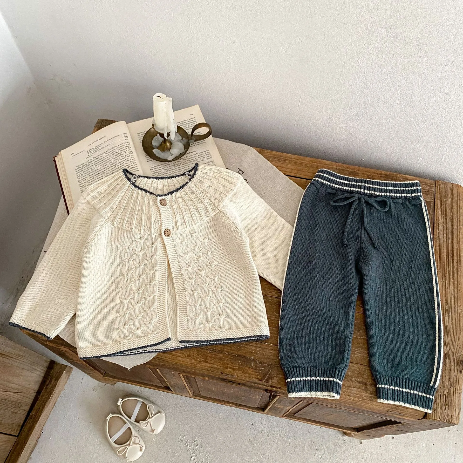 Autumn And Winter Infant Children's Sweater Suit Herringbone Jacquard Knitted Coat + Striped Stitching Knitted Trousers display picture 6