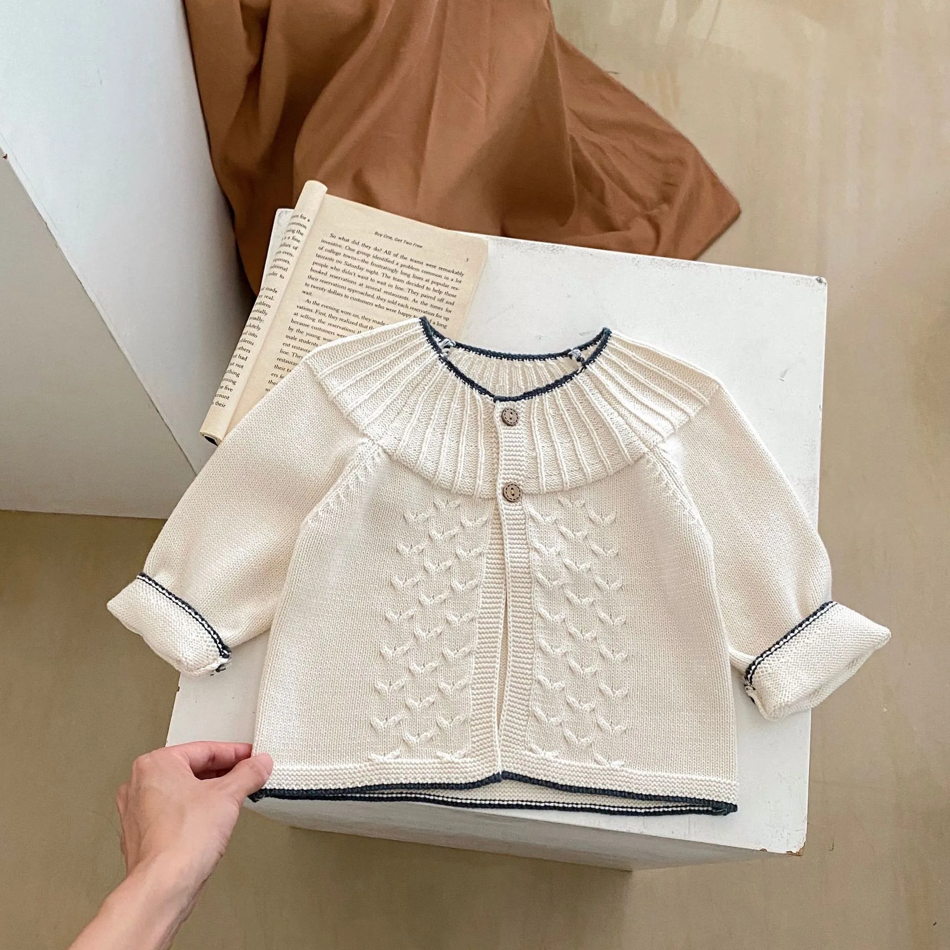 Autumn And Winter Infant Children's Sweater Suit Herringbone Jacquard Knitted Coat + Striped Stitching Knitted Trousers display picture 10