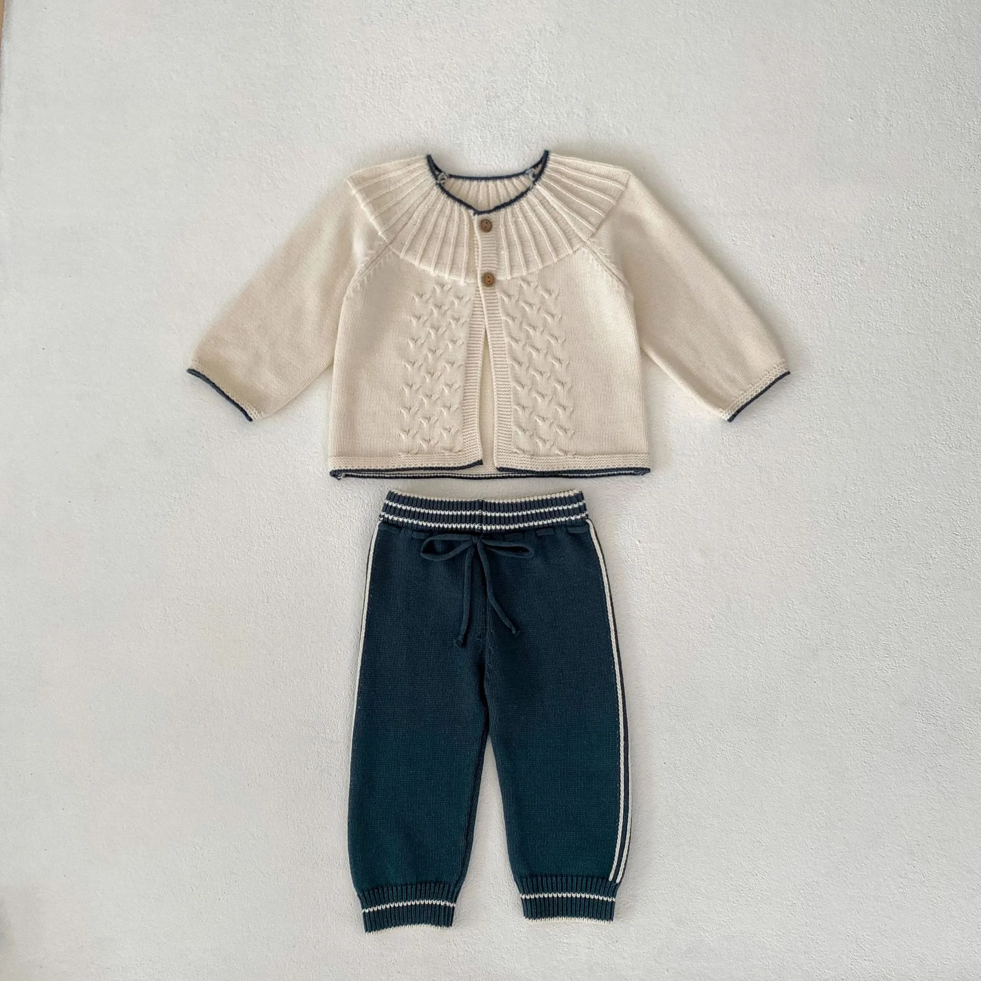 Autumn And Winter Infant Children's Sweater Suit Herringbone Jacquard Knitted Coat + Striped Stitching Knitted Trousers display picture 12