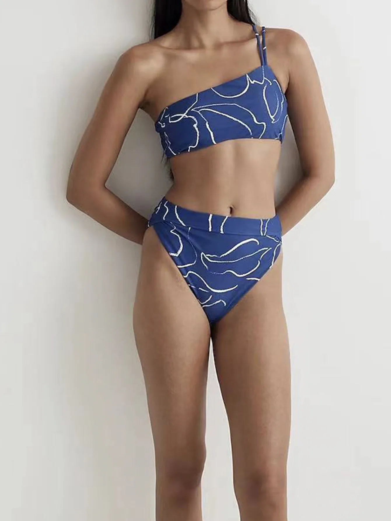 Women's Leaves Printing 2 Pieces Set Bikinis Swimwear display picture 1