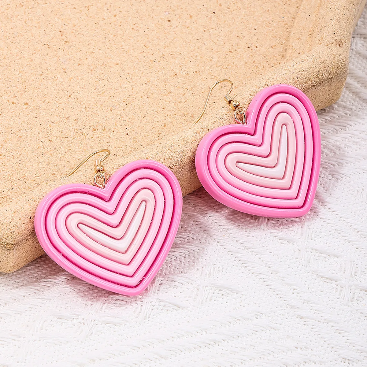 1 Pair Sweet Heart Shape Arylic Drop Earrings display picture 10