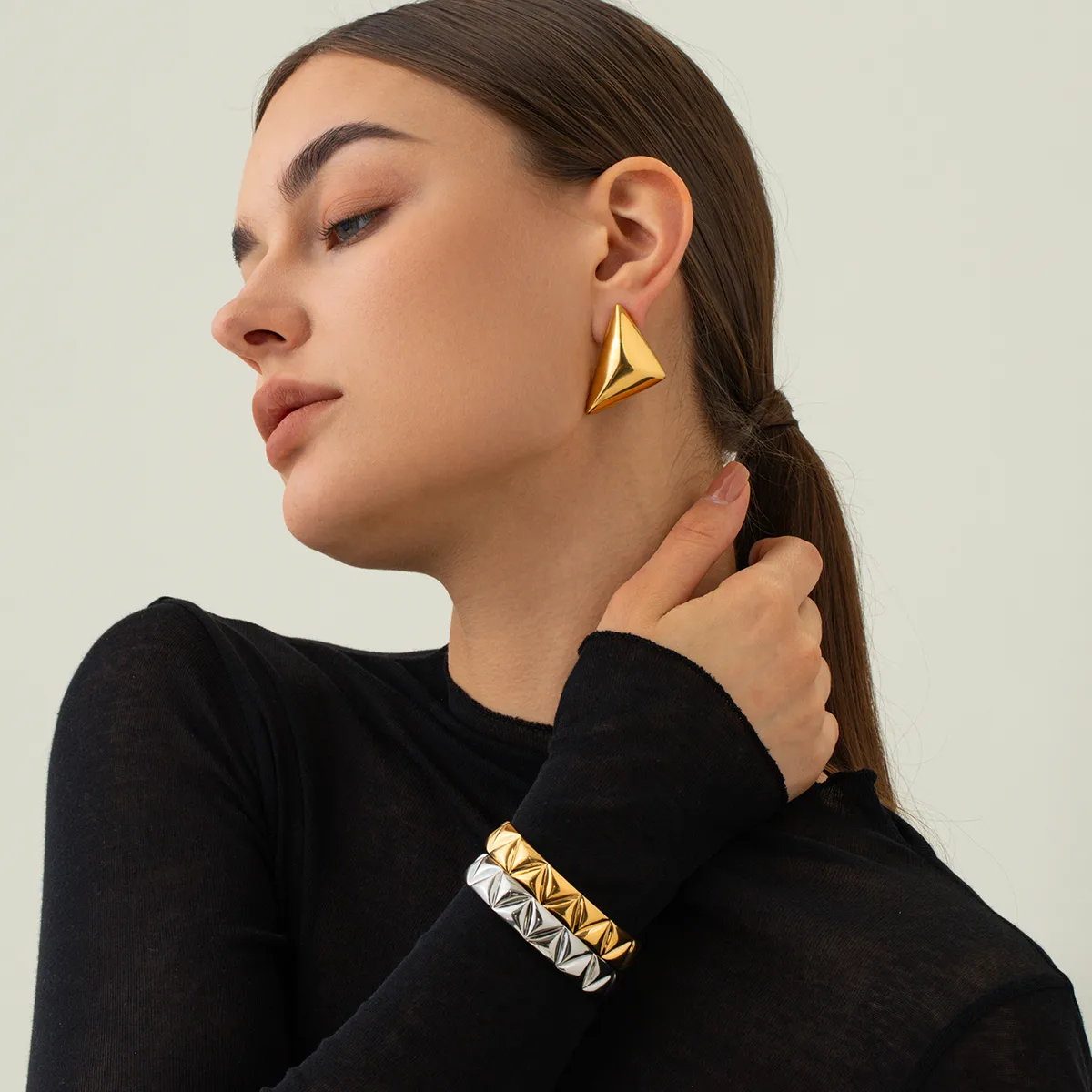 1 Pair Simple Style Classic Style Triangle Plating 316 Stainless Steel  18K Gold Plated Ear Studs display picture 5