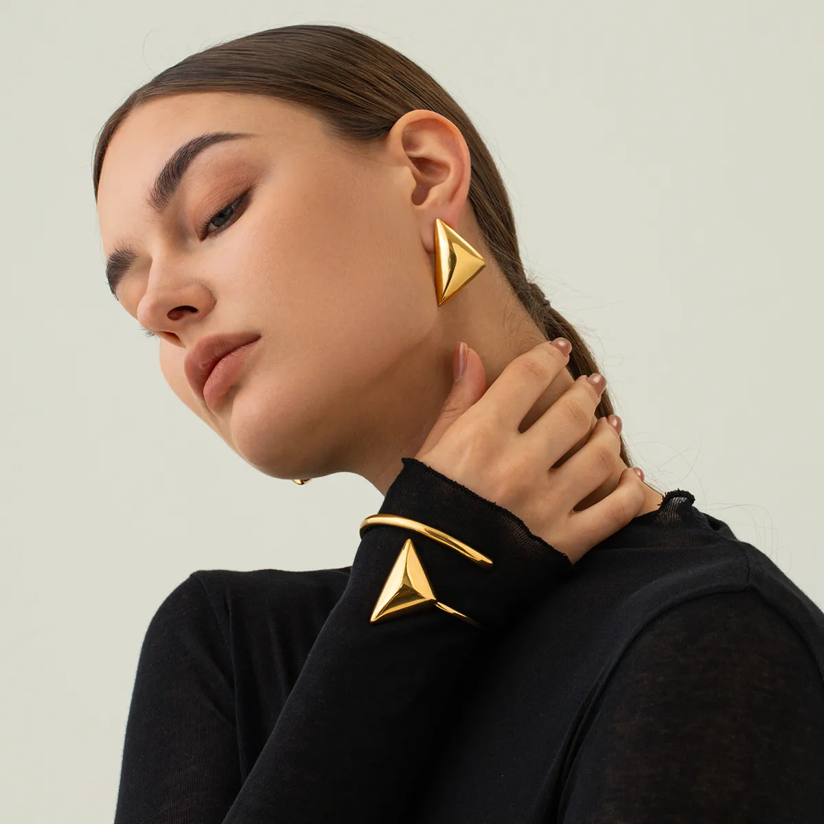 1 Pair Simple Style Classic Style Triangle Plating 316 Stainless Steel  18K Gold Plated Ear Studs display picture 4