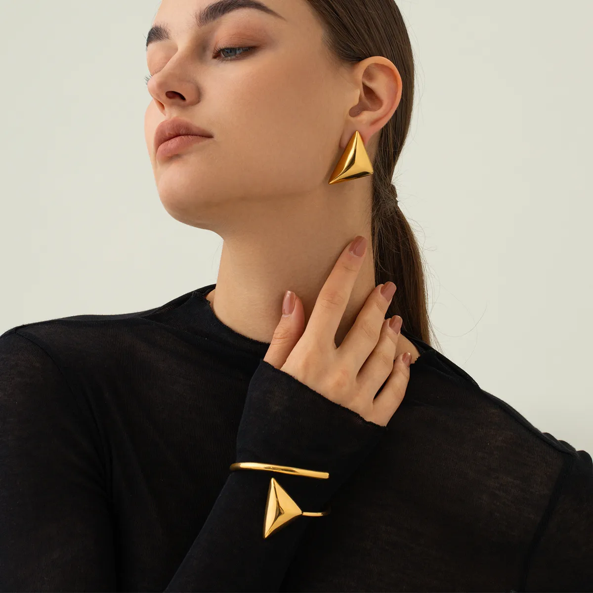 1 Pair Simple Style Classic Style Triangle Plating 316 Stainless Steel  18K Gold Plated Ear Studs display picture 9