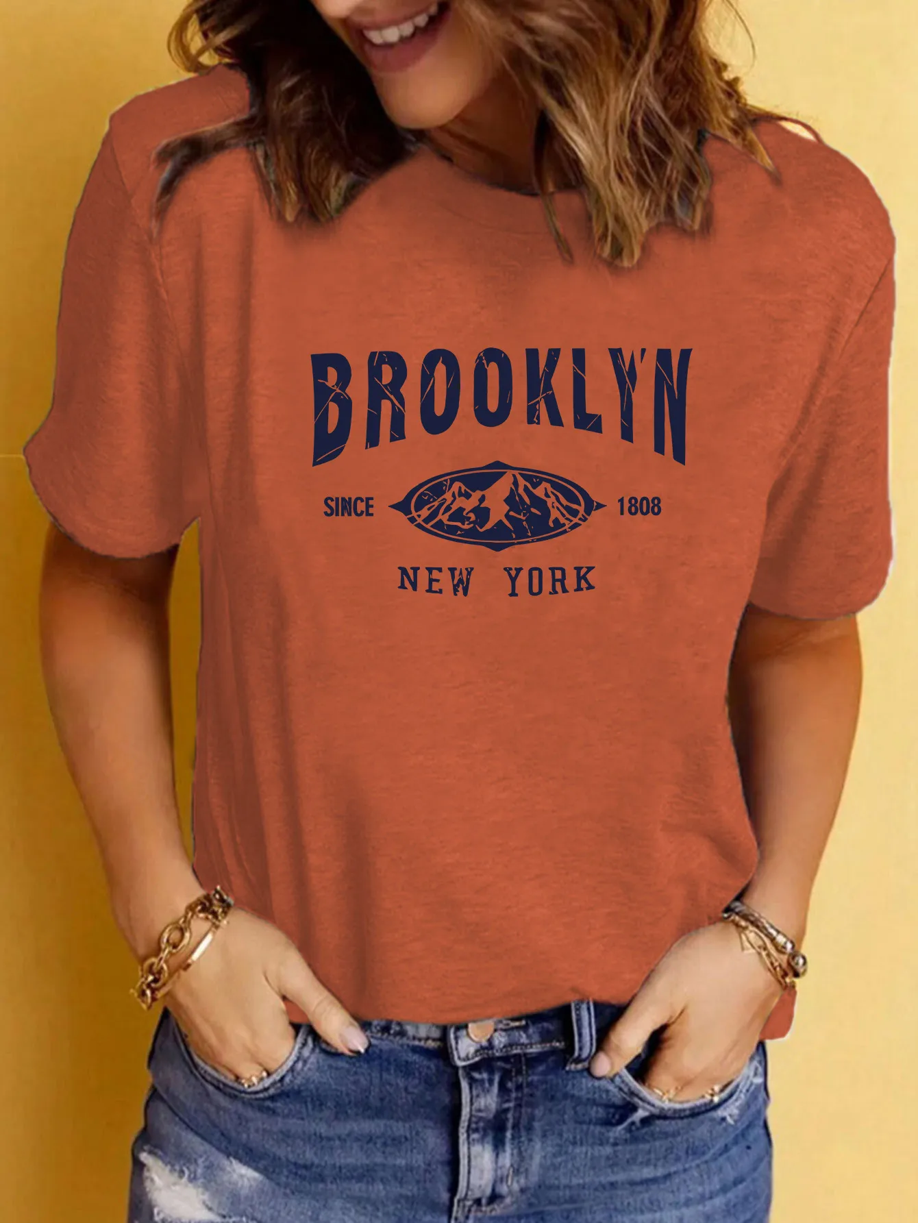 Women's T-shirt Short Sleeve T-Shirts Printing Streetwear Letter Mountain display picture 6