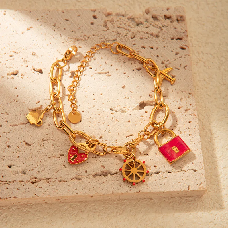 Sweet Heart Shape Lock 304 Stainless Steel 14K Gold Plated Bracelets In Bulk display picture 3