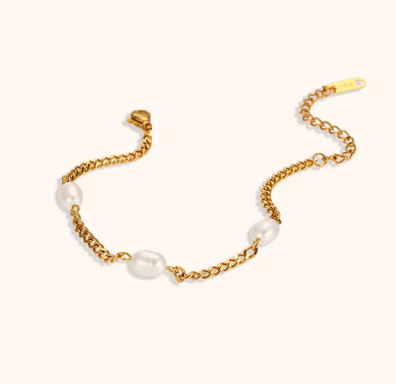 Simple Style Classic Style Solid Color 304 Stainless Steel Titanium Steel 18K Gold Plated Freshwater Pearl Bracelets In Bulk display picture 1