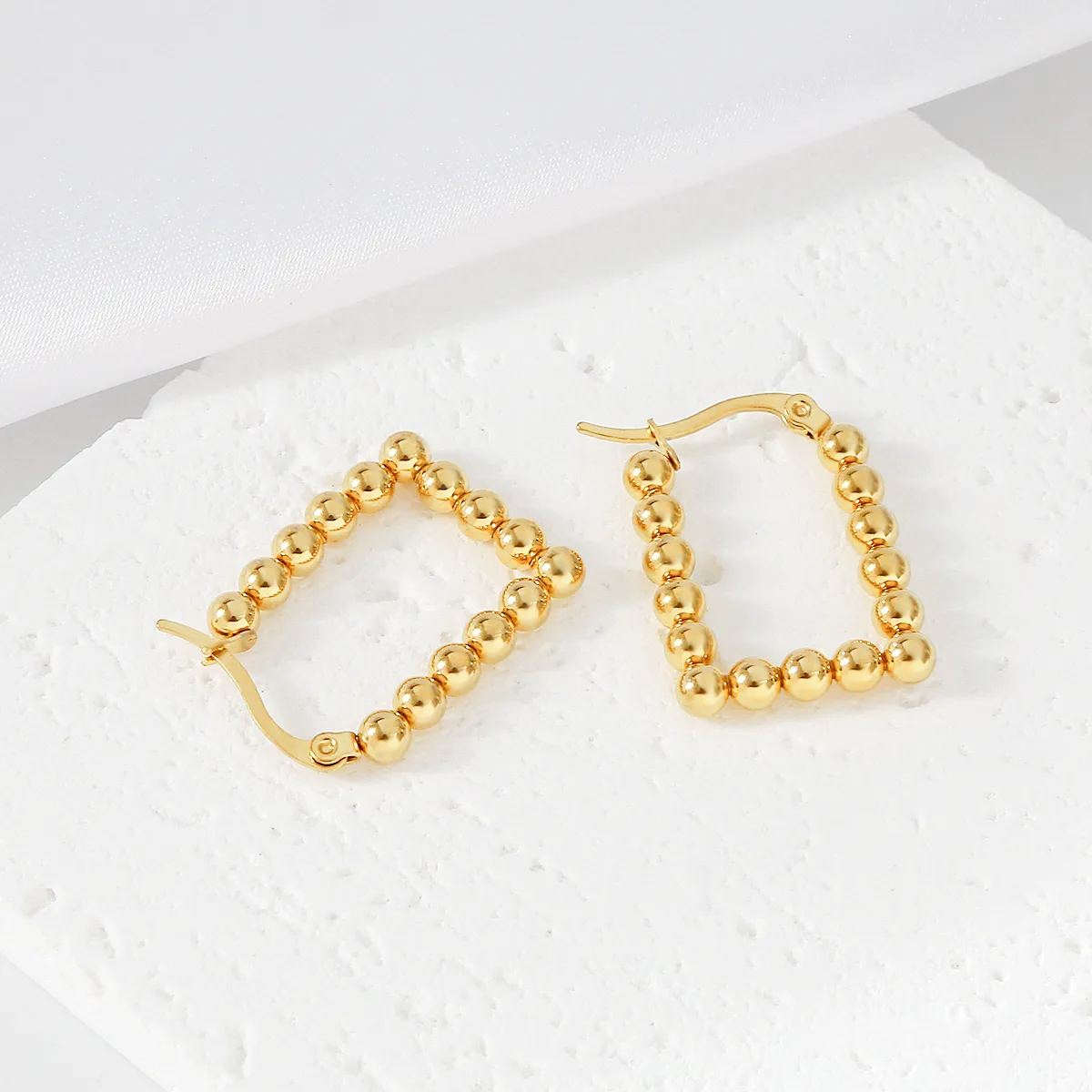 1 Pair Simple Style U Shape Round Square Plating 304 Stainless Steel 18K Gold Plated Earrings display picture 8