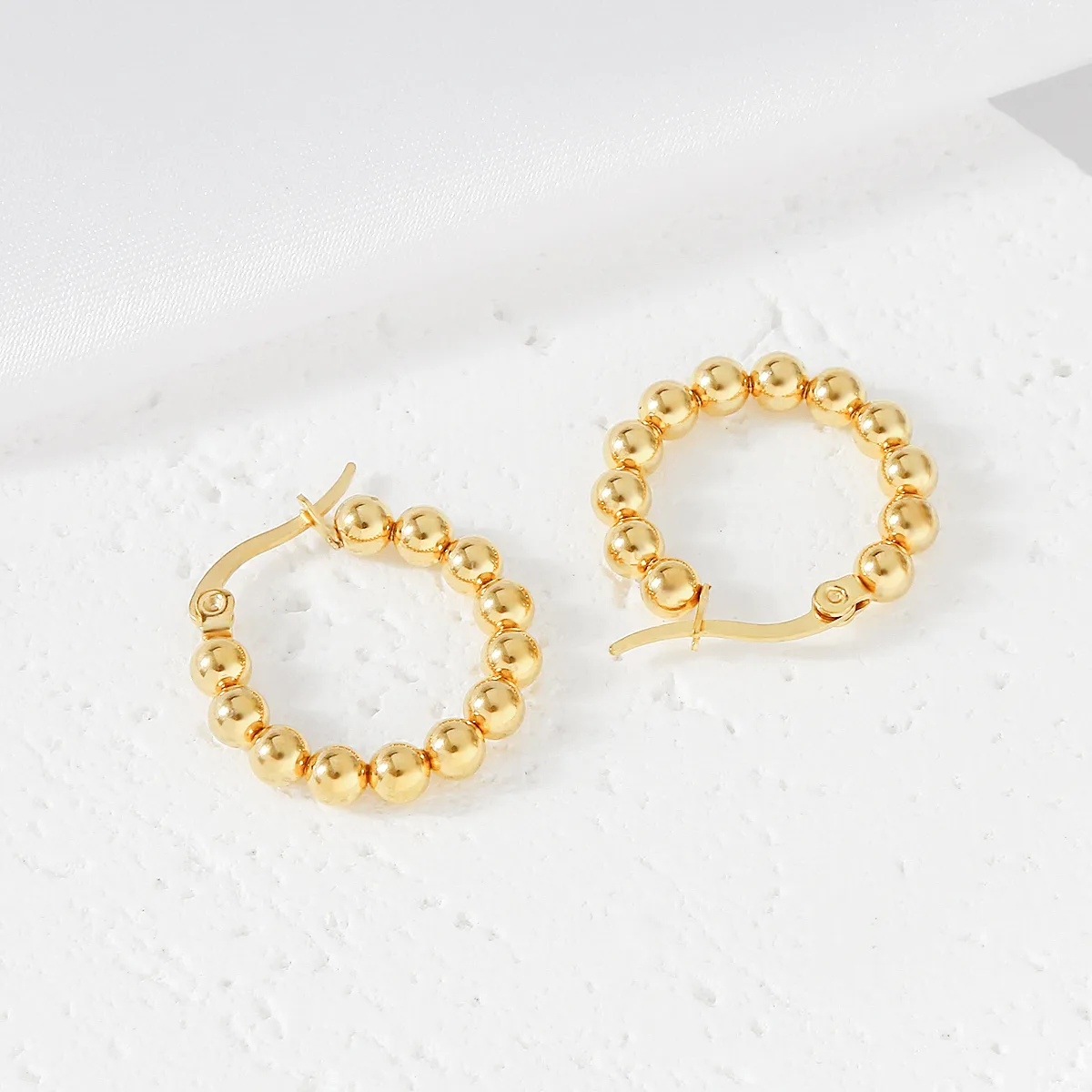 1 Pair Simple Style U Shape Round Square Plating 304 Stainless Steel 18K Gold Plated Earrings display picture 10