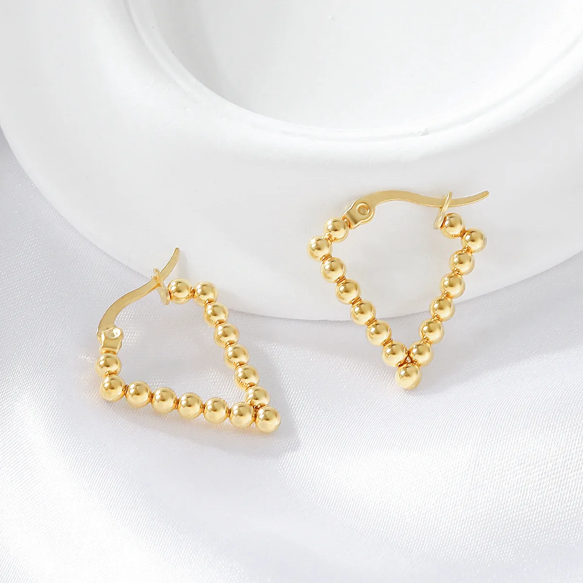 1 Pair Simple Style U Shape Round Square Plating 304 Stainless Steel 18K Gold Plated Earrings display picture 1
