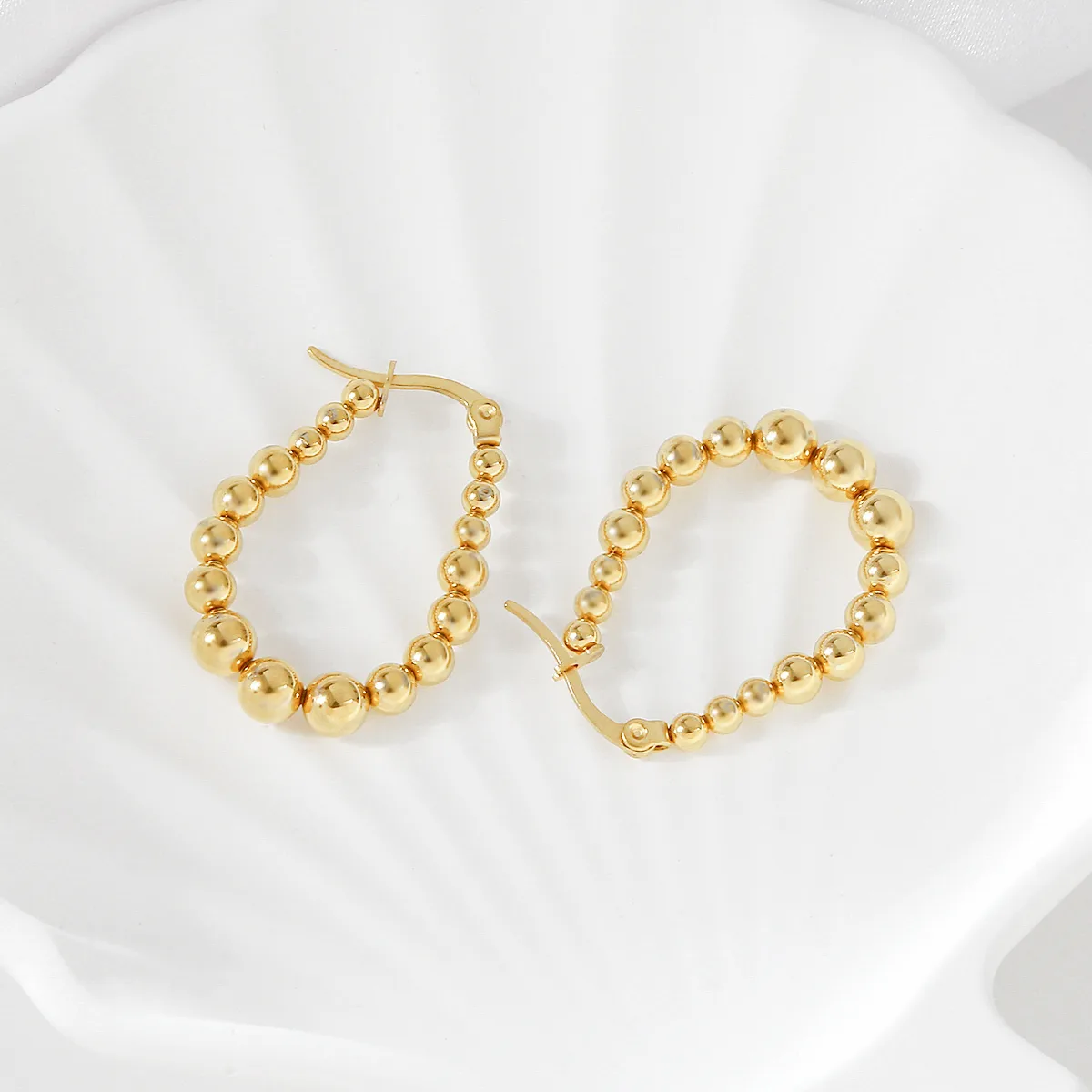 1 Pair Simple Style U Shape Round Square Plating 304 Stainless Steel 18K Gold Plated Earrings display picture 14