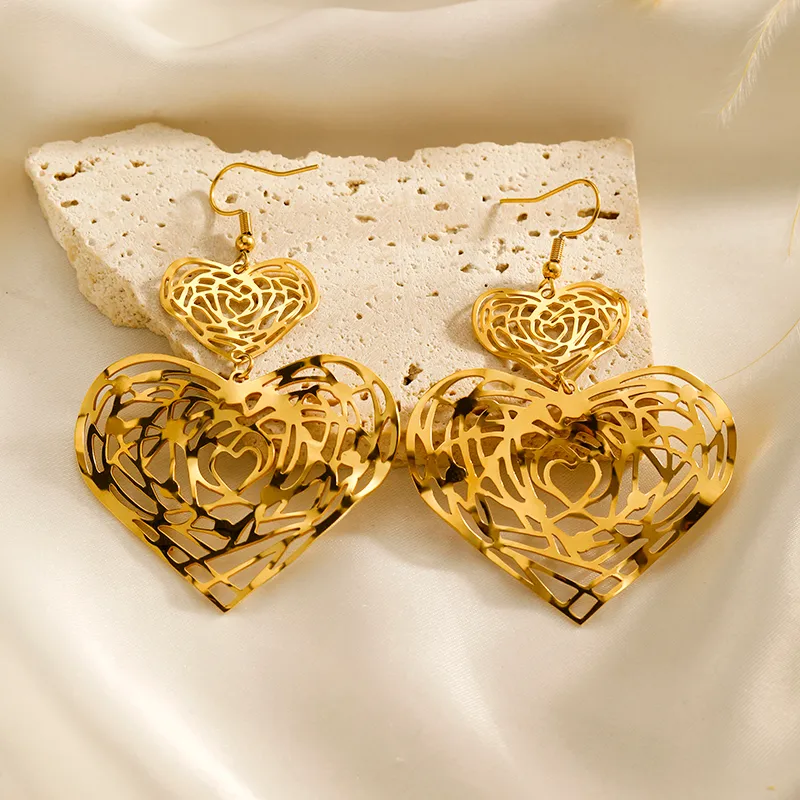 1 Pair Simple Style Classic Style Flower Plating 304 Stainless Steel 304 Stainless Steel 14K Gold Plated Drop Earrings display picture 6