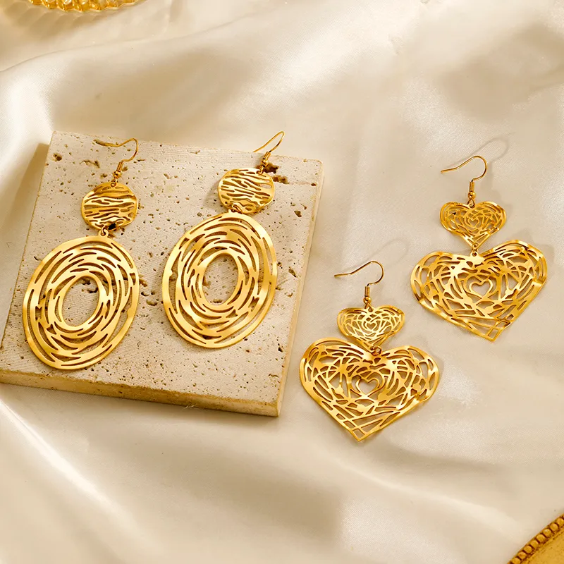 1 Pair Simple Style Classic Style Flower Plating 304 Stainless Steel 304 Stainless Steel 14K Gold Plated Drop Earrings display picture 11