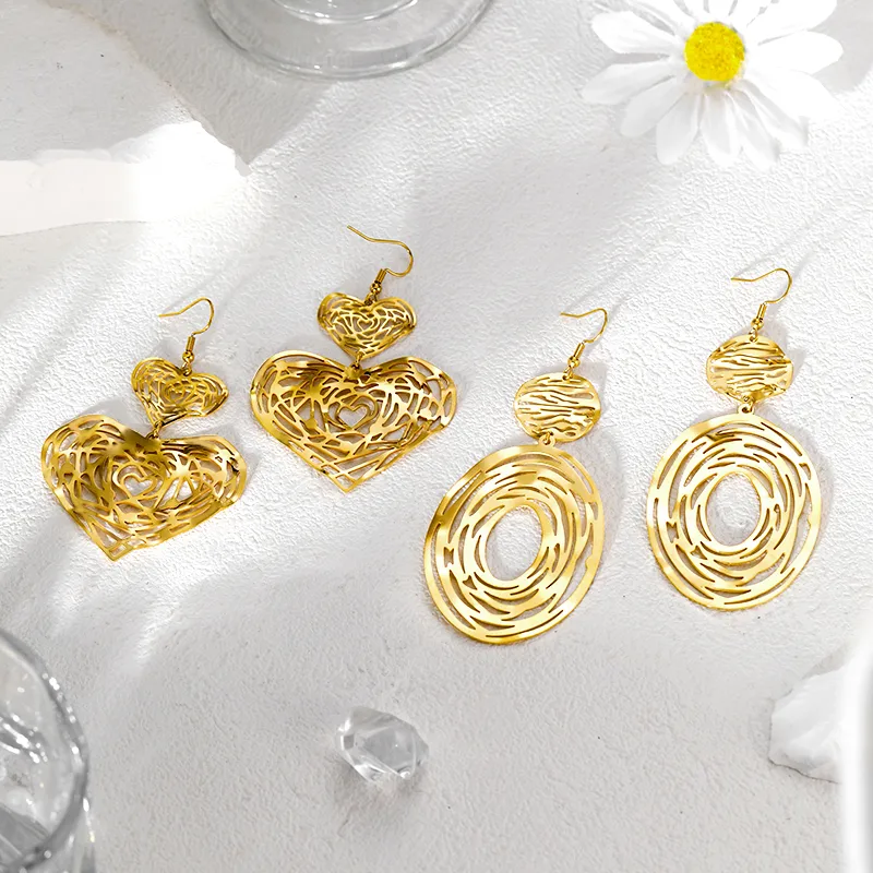 1 Pair Simple Style Classic Style Flower Plating 304 Stainless Steel 304 Stainless Steel 14K Gold Plated Drop Earrings display picture 13